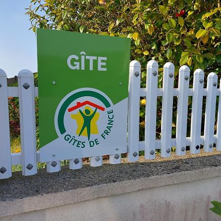 TY ANN maison avec jardin clos de mur, à proximité des commerces et à 3km des plages Penvénan Esterno foto